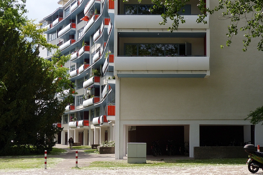 Hansa Viertel: Architect Walter Gropius