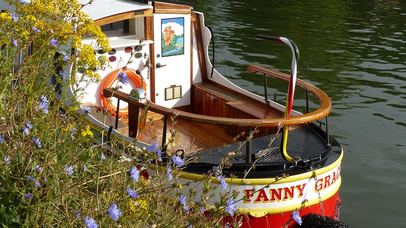 Oxford; Fannies boat on the Thames