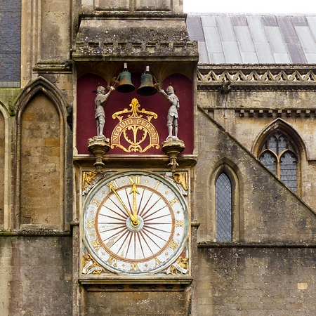 Wells, Cathedral-clock